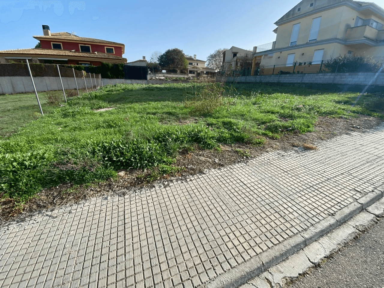 Solar à la vente à Montaverner, Valencia