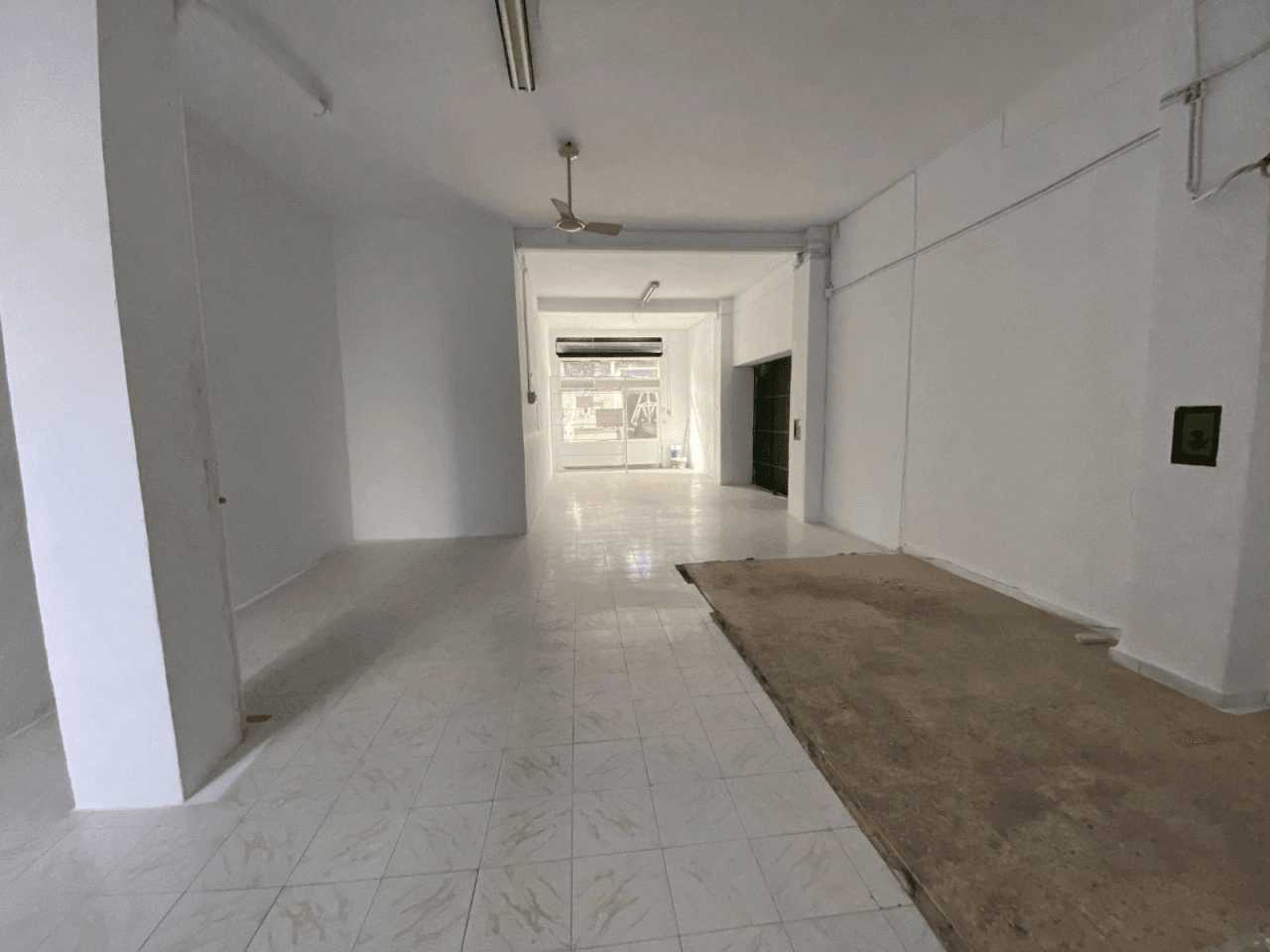 Venta de  Local Comercial - Albaida (Valencia)