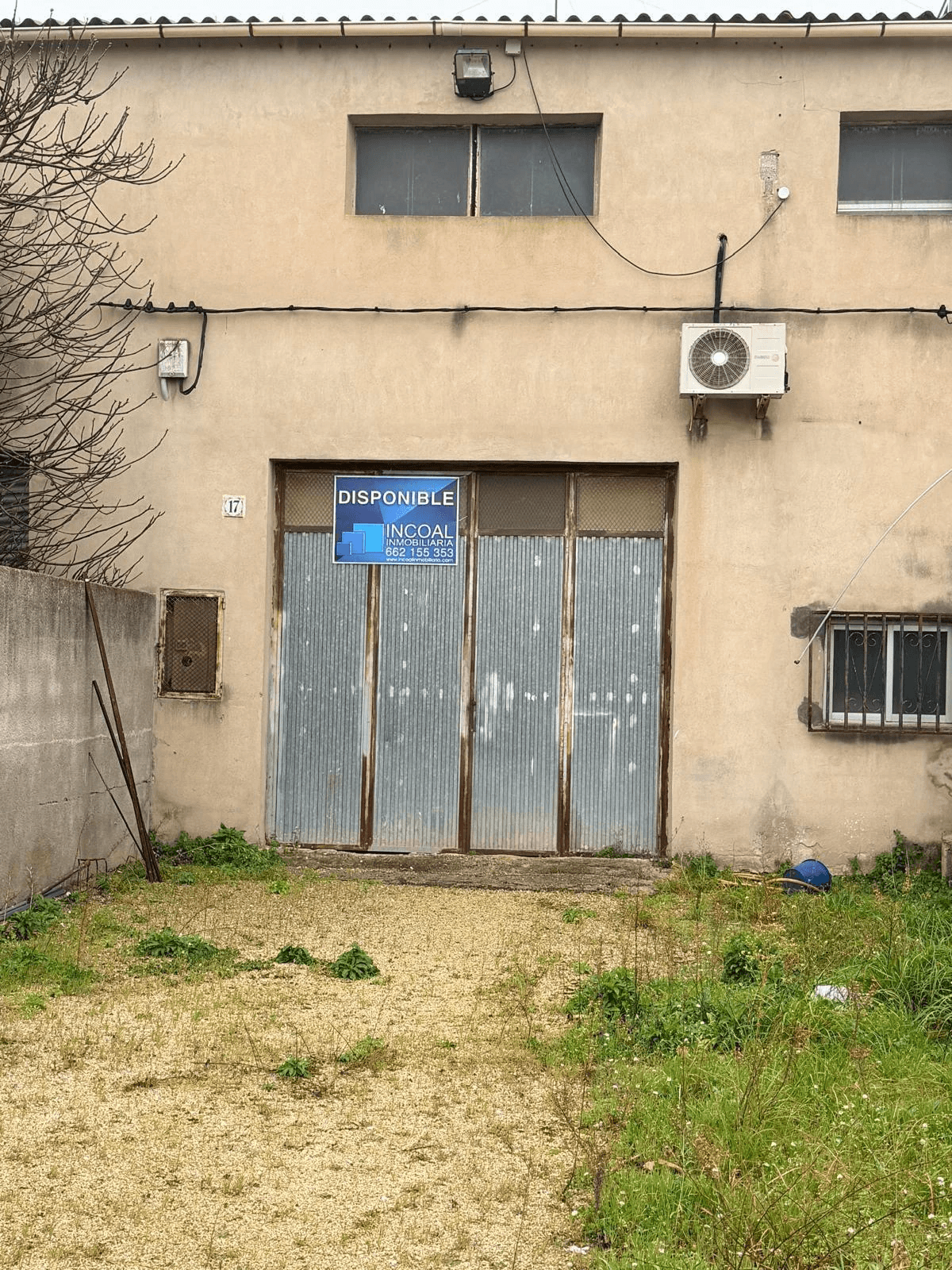 Nave Industrial à la vente à El Palomar, Valencia