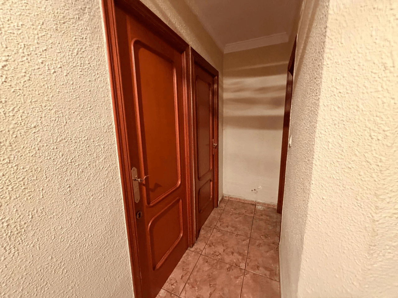 Amplia Casa de Pueblo en el Corazón de Denia - Ideal para Familias o Inversores