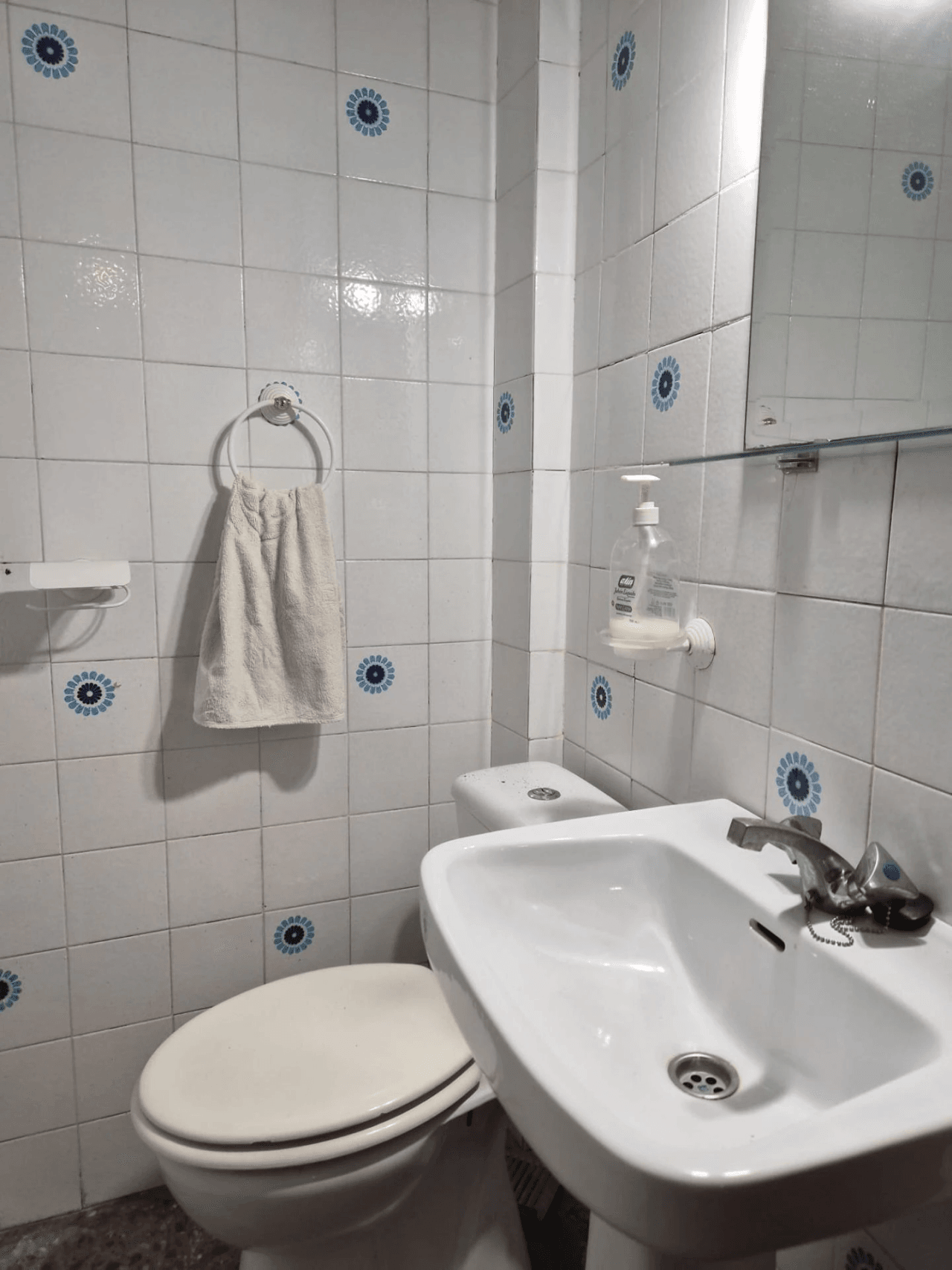 VIVIENDA LUMINOSA CON TERRAZA PRIVADA Y ALTO POTENCIAL EN ALBAIDA (VALENCIA)