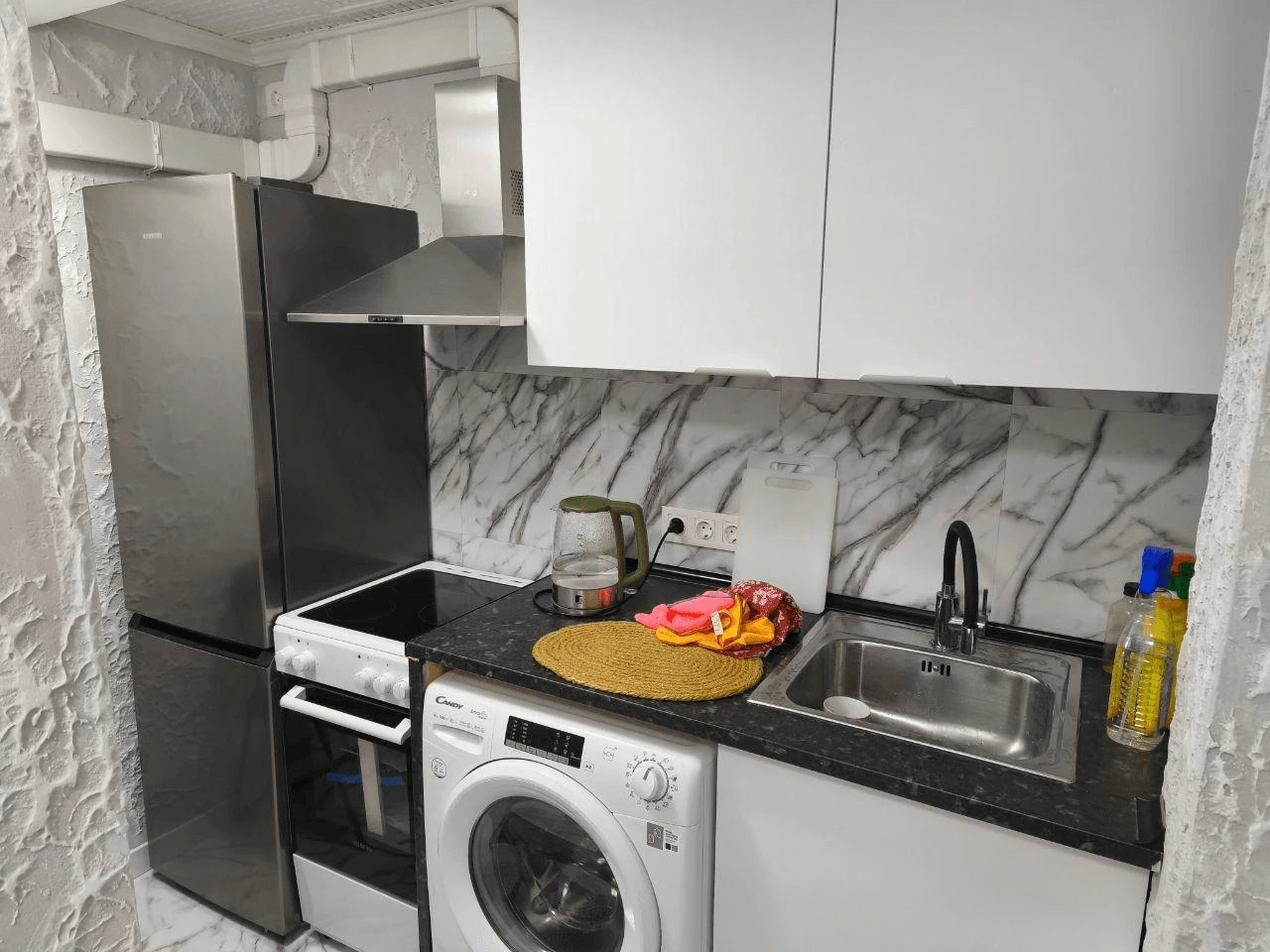 Piso reformado de 5 habitaciones en Xirivella en venta.