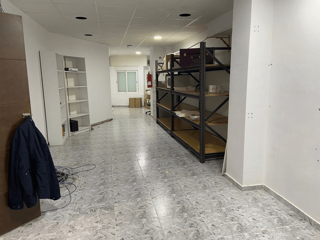 Oficinas elegantes en pleno centro de Albaida – Disponibles en venta o alquiler