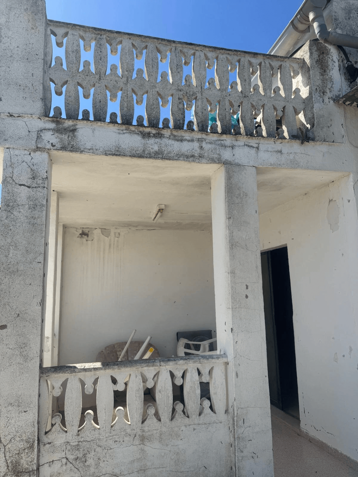 Casa de campo en Albaida con piscina y amplio terreno en venta