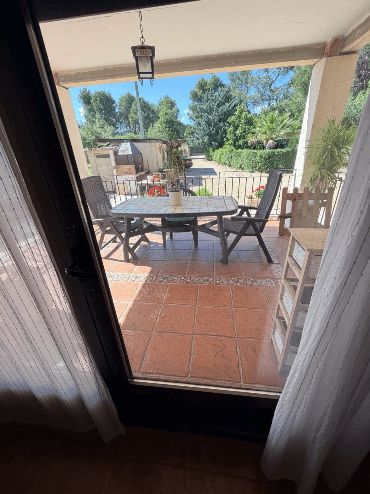 Chalet reformado en venta con piscina y jardín en Ontinyent