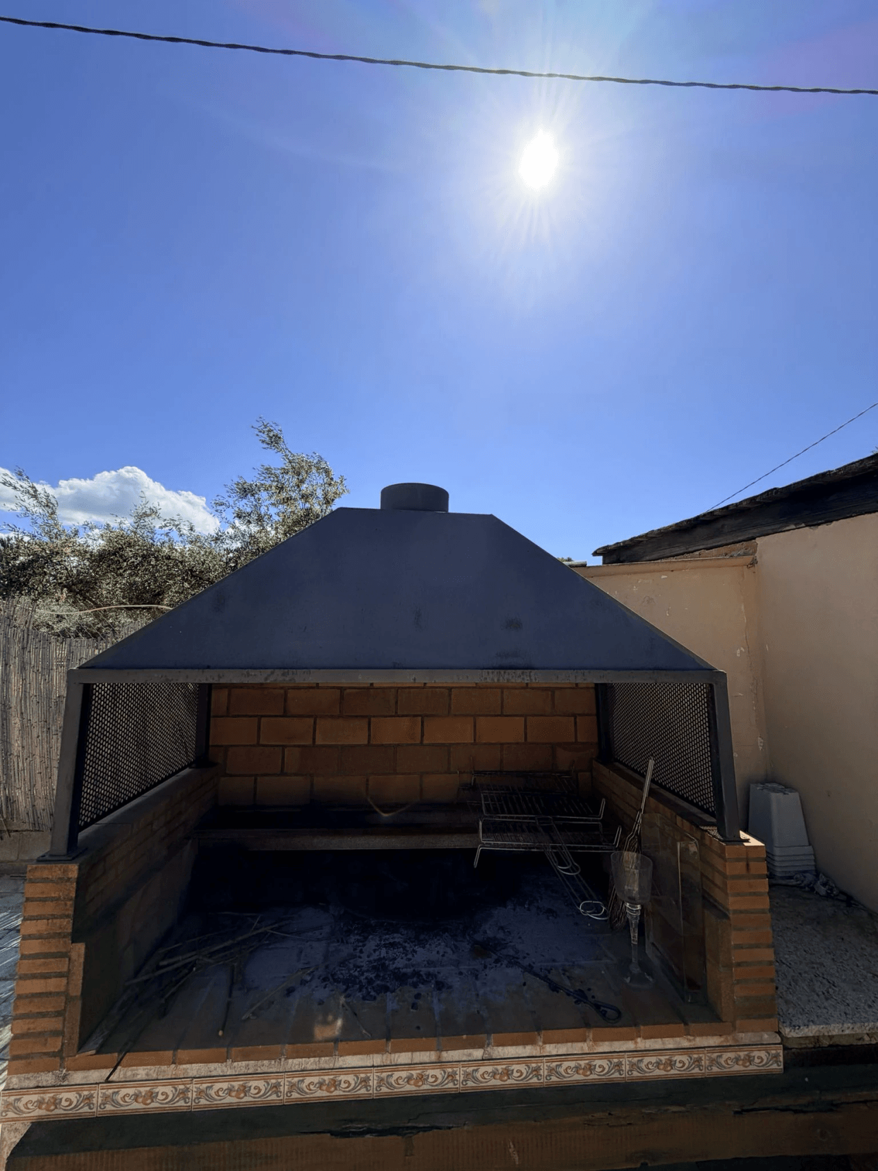Chalet reformado en venta con piscina y jardín en Ontinyent