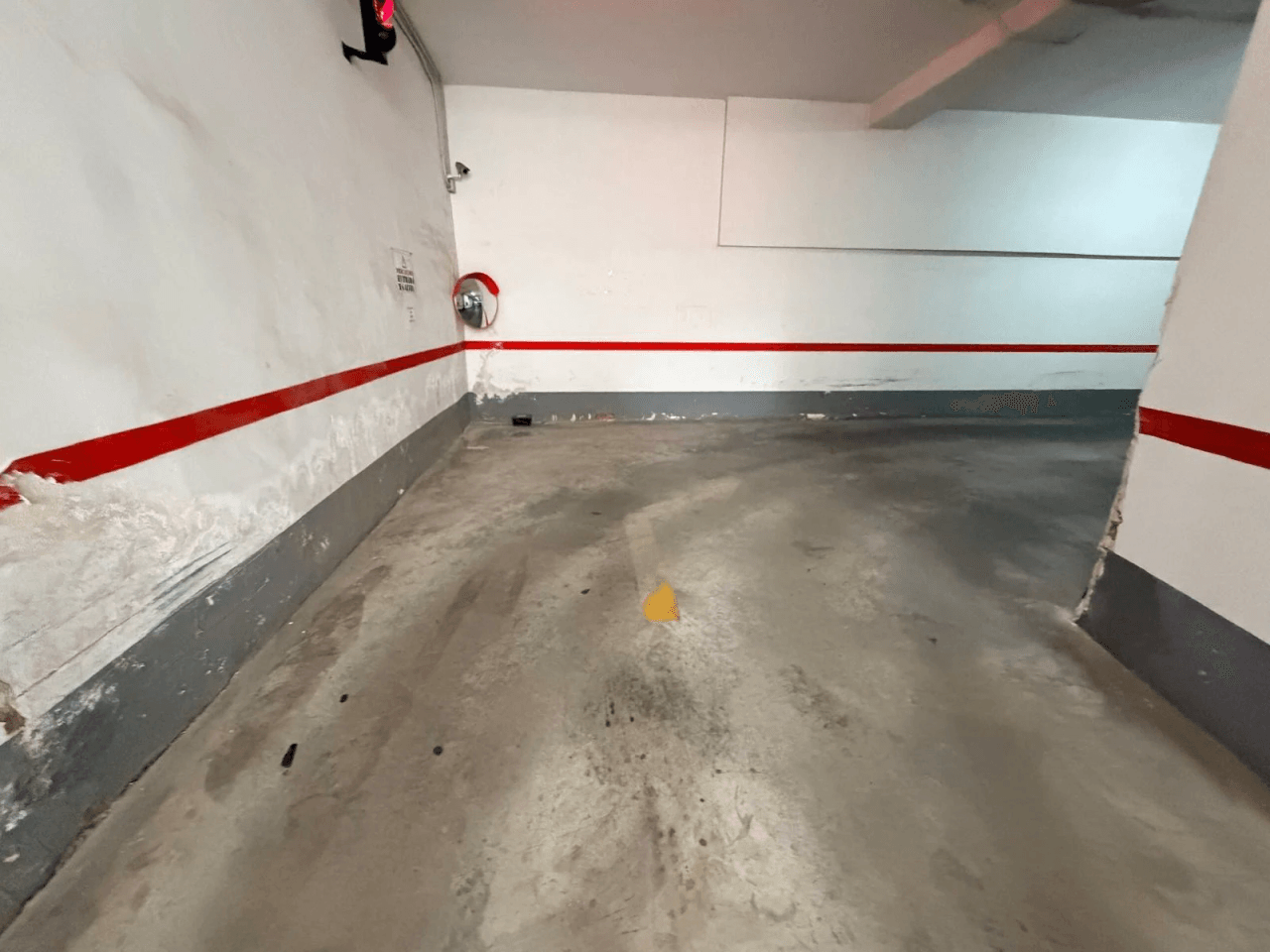 Venta Plaza de Garage en AV Cortes Valencianas-Valencia