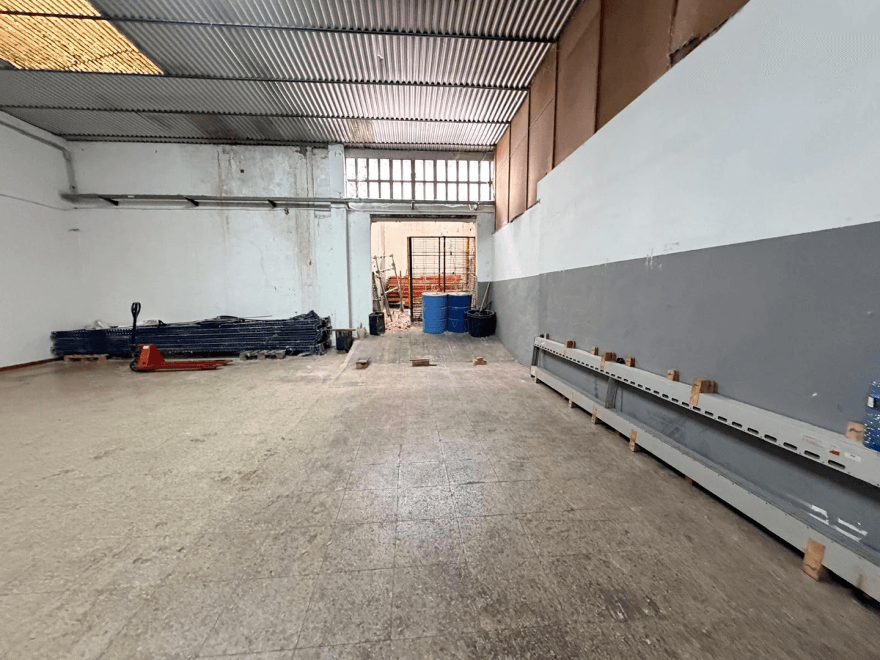 NAVE INDUSTRIAL CON GRAN POTENCIAL EN POLÍGONO DE FONTANARS DEL ALFORINS (VALENCIA)