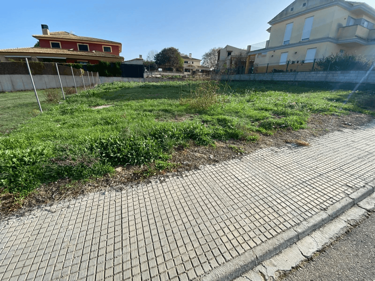 Venta Suelo Urbano en zona residencial de Montaverner