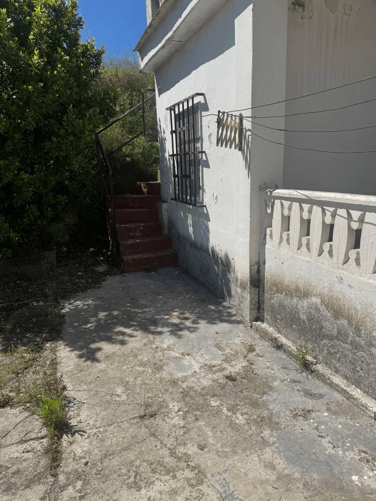 Casa de campo en Albaida con piscina y amplio terreno en venta
