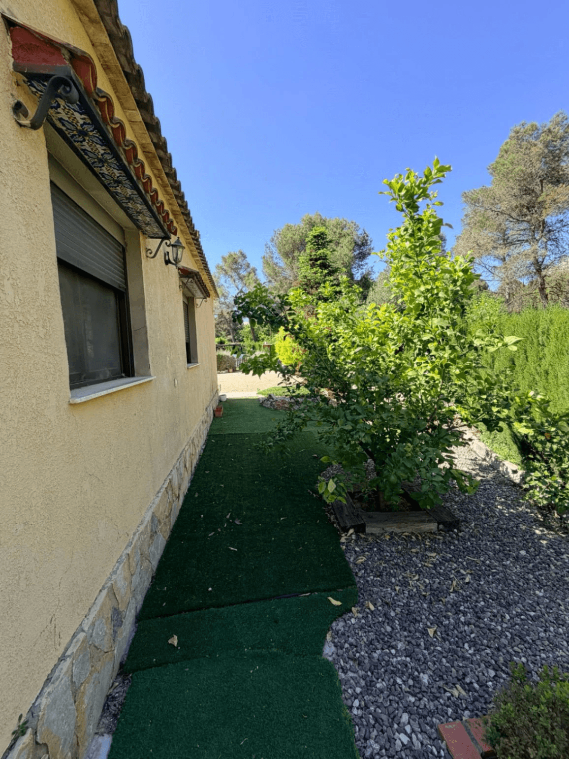 Chalet reformado en venta con piscina y jardín en Ontinyent
