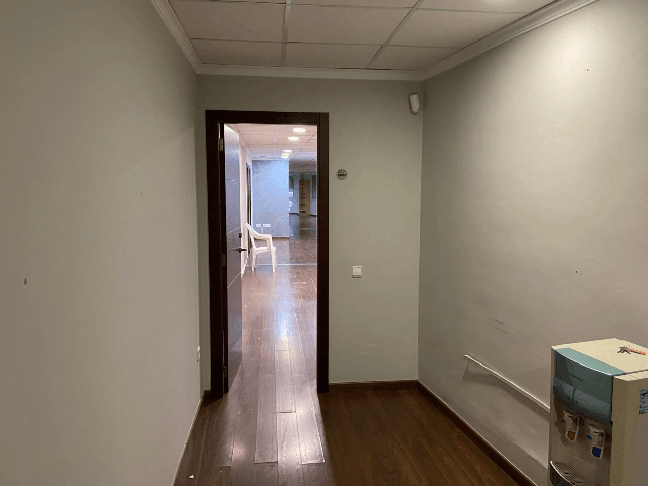 Oficinas elegantes en pleno centro de Albaida – Disponibles en venta o alquiler