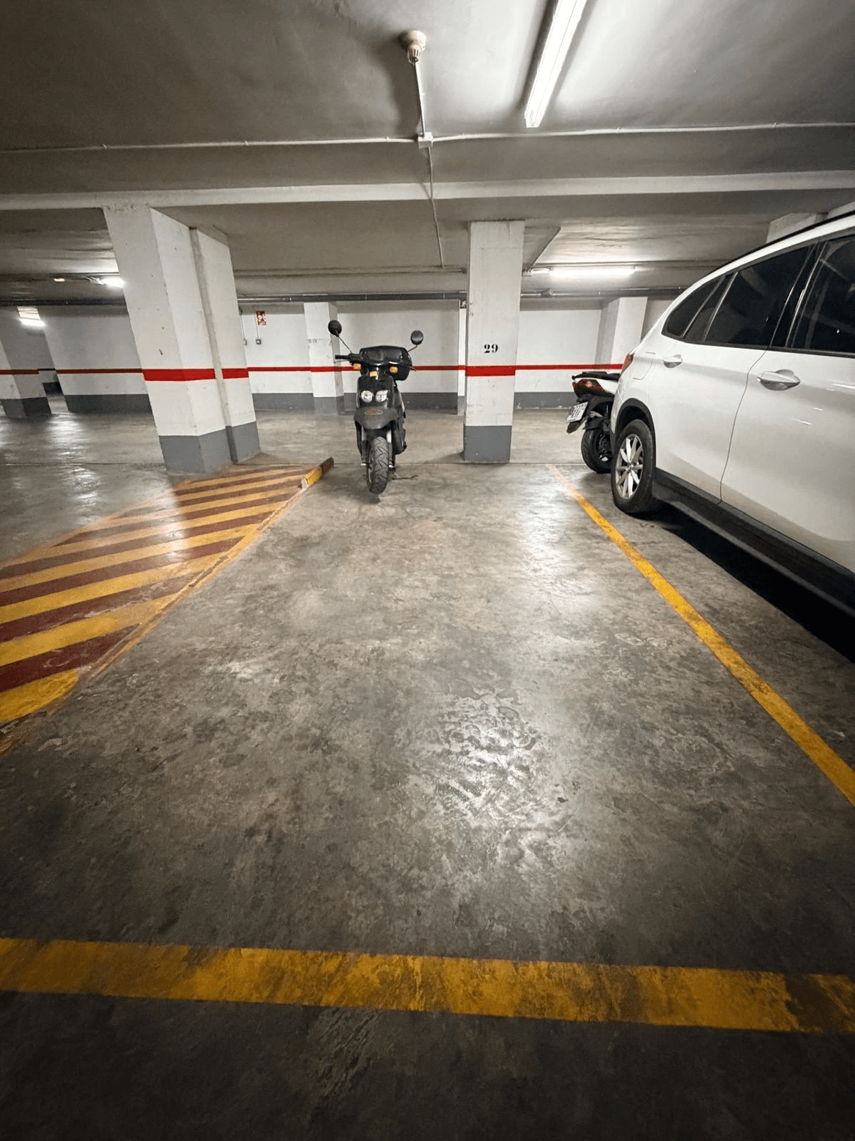 Venta Plaza de Garage en AV Cortes Valencianas-Valencia