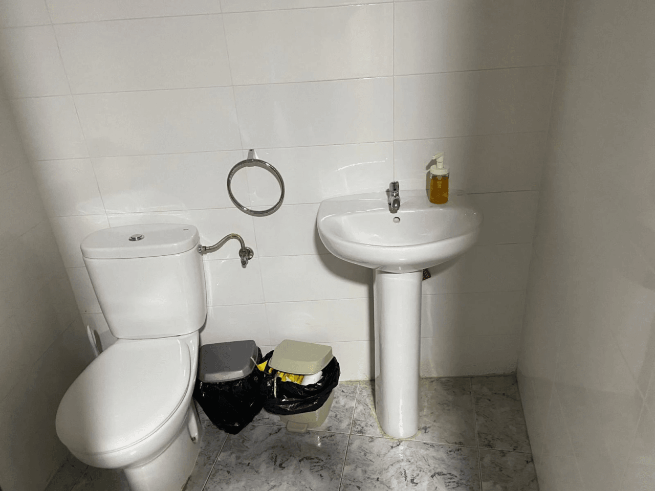 Oficinas elegantes en pleno centro de Albaida – Disponibles en venta o alquiler