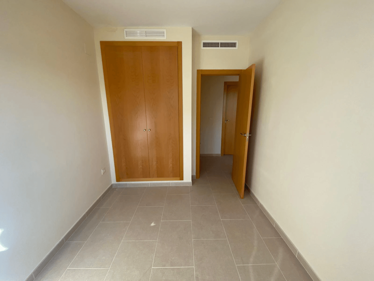 Piso en venta en Albaida, Valencia - 97 m² construidos