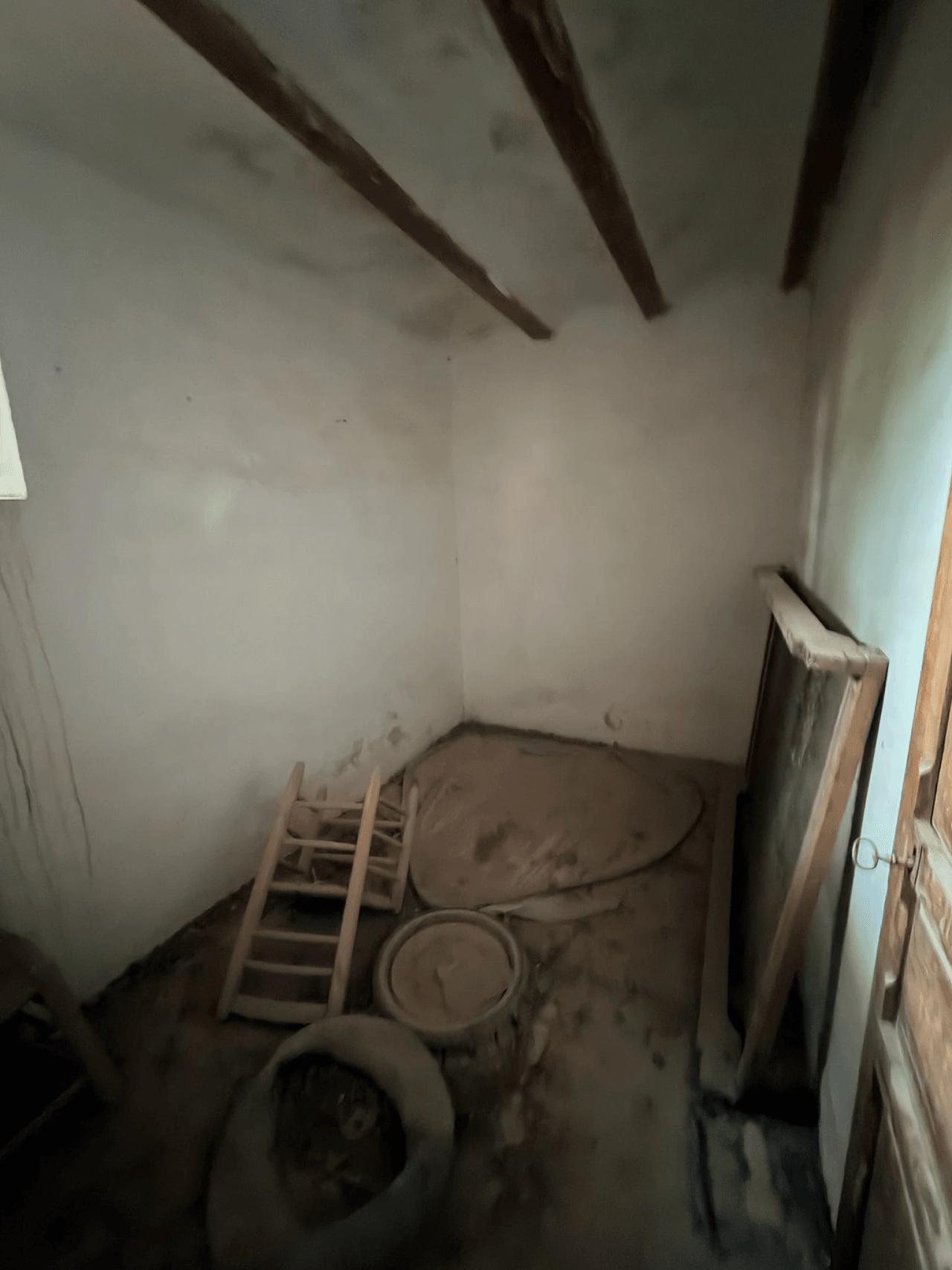 FINCA RÚSTICA CON MASÍA A REFORMAR | 35.000 m² | Vistas panorámicas