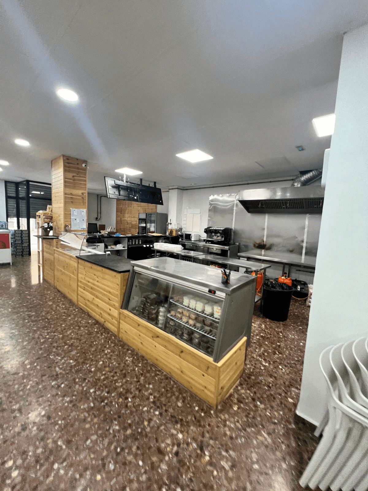 ¡Gran oportunidad de traspaso en pleno centro de Ontinyent!