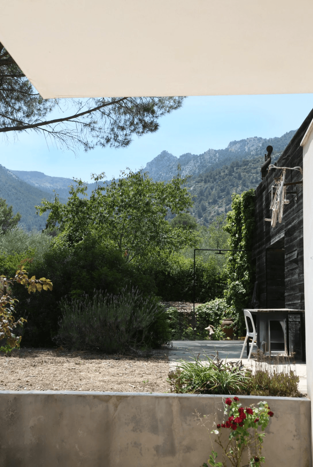 Chalet de lujo reformado con piscina y gran parcela en Muro de Alcoy