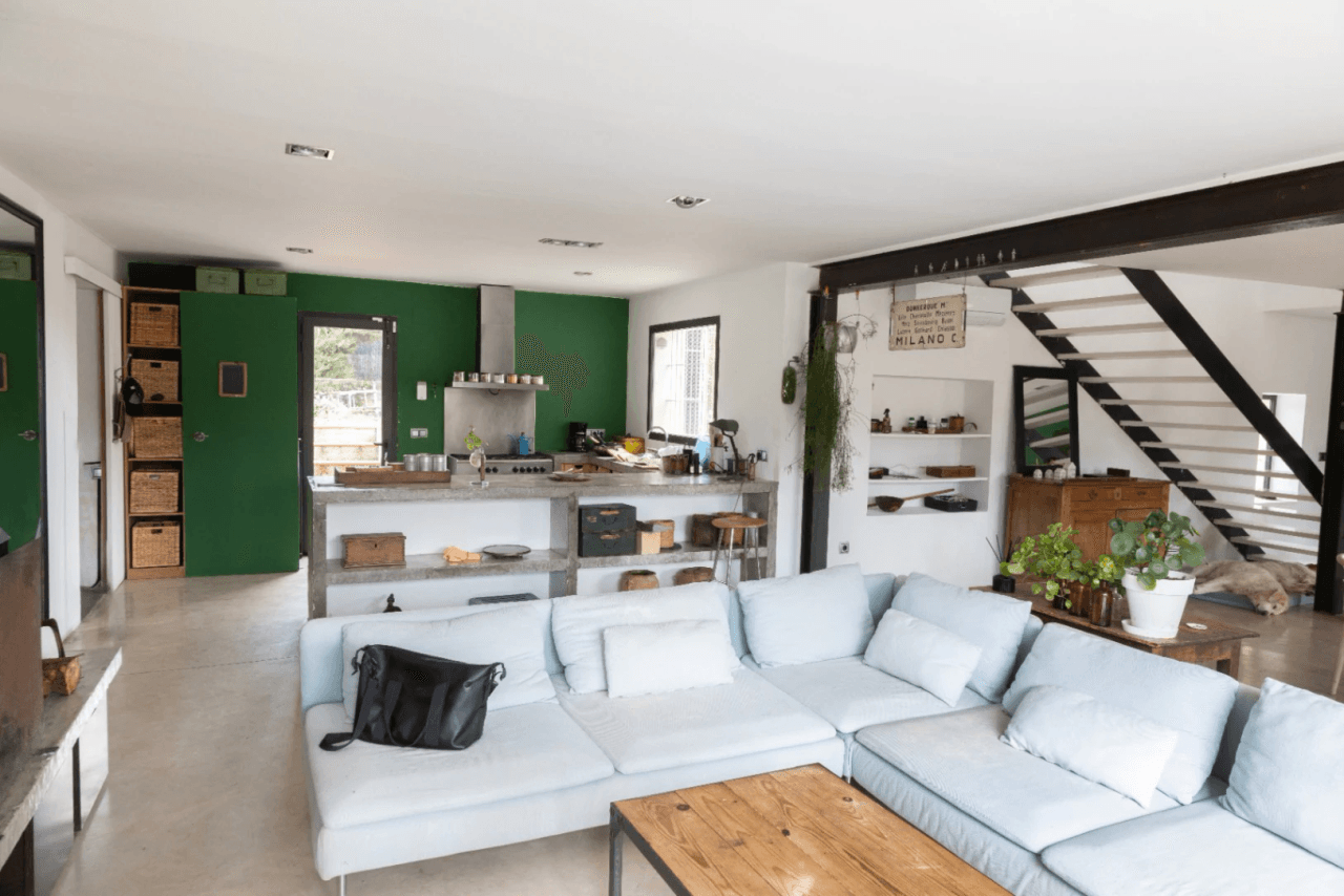 Chalet de lujo reformado con piscina y gran parcela en Muro de Alcoy